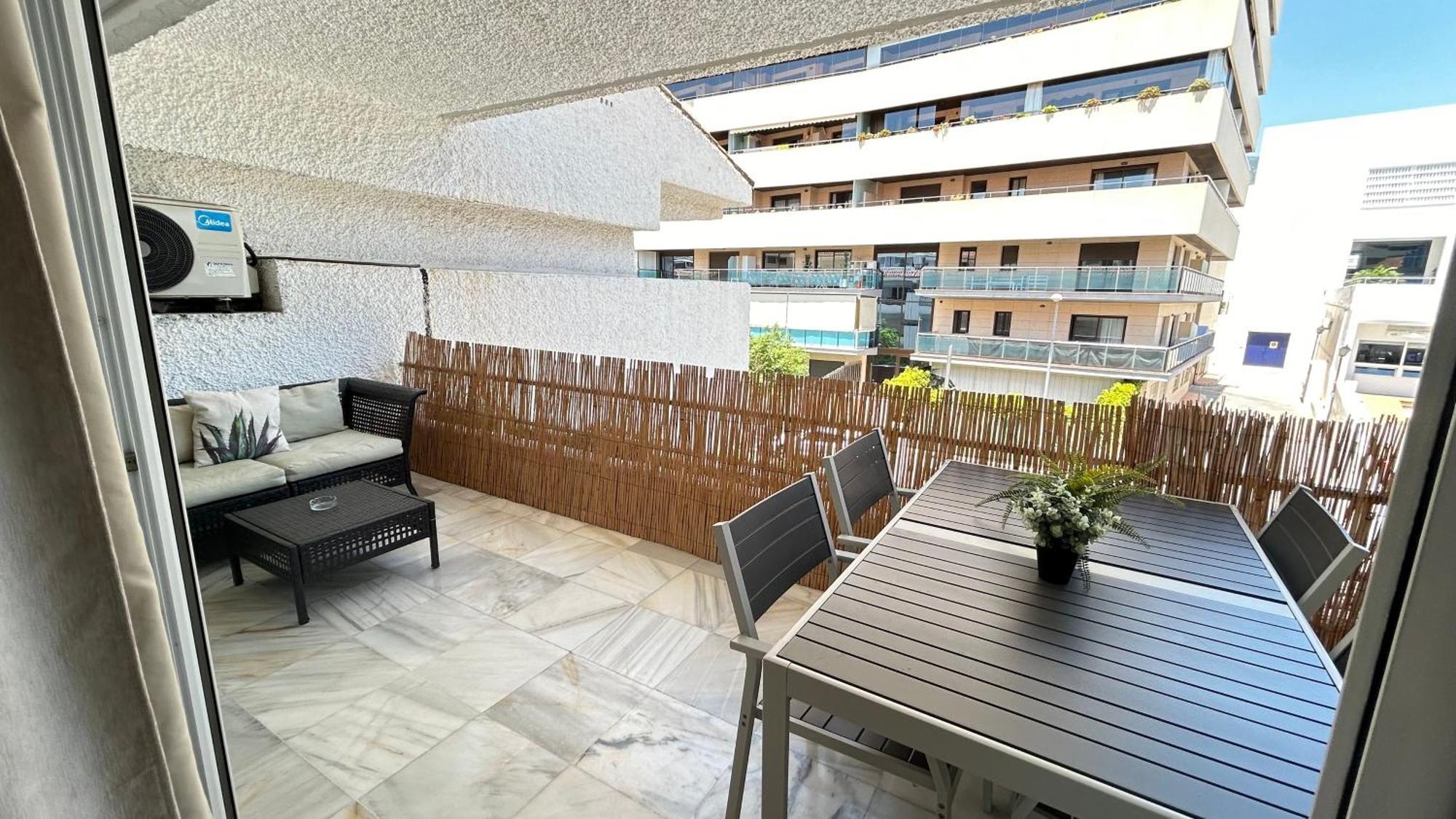 Apartemen Center New And Luxurious On The 627